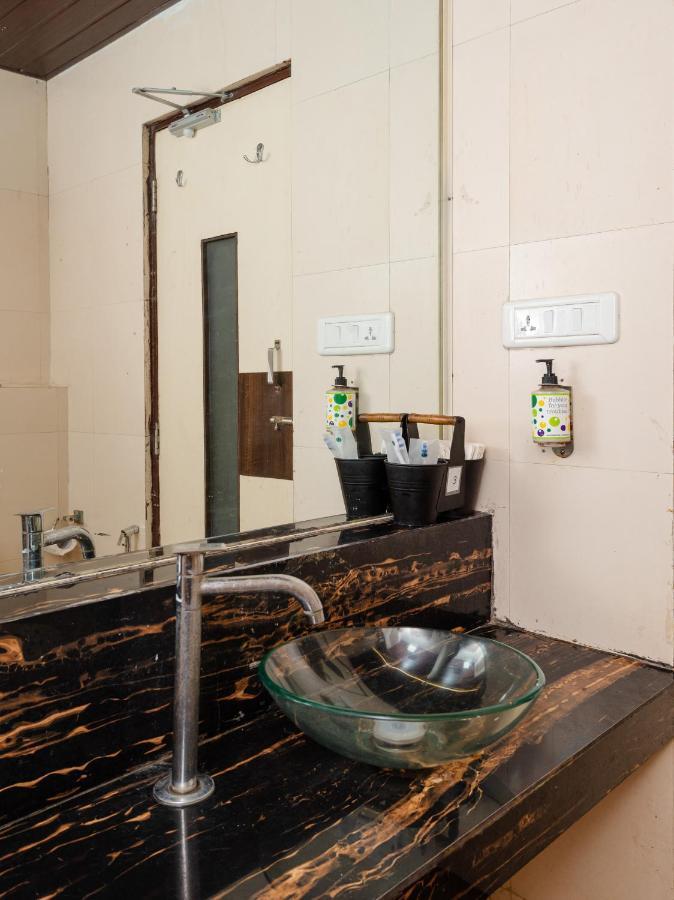 Hotel Aura - Near Malad Link Road Gorai Exterior photo