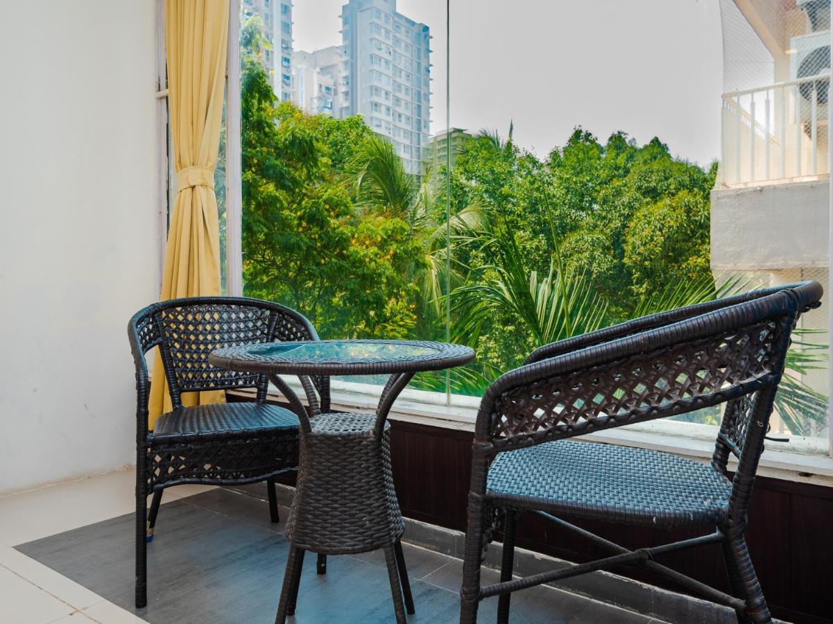 Hotel Aura - Near Malad Link Road Gorai Exterior photo