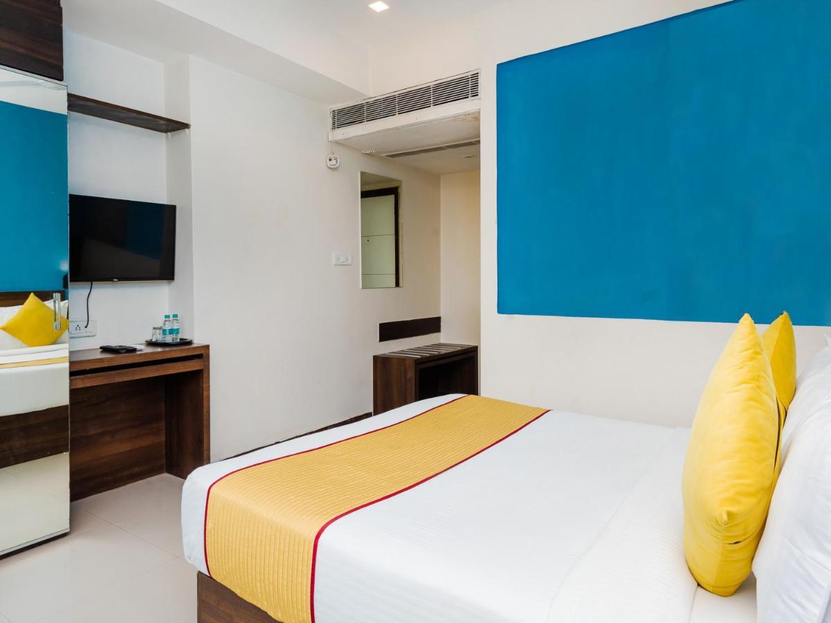 Hotel Aura - Near Malad Link Road Gorai Exterior photo