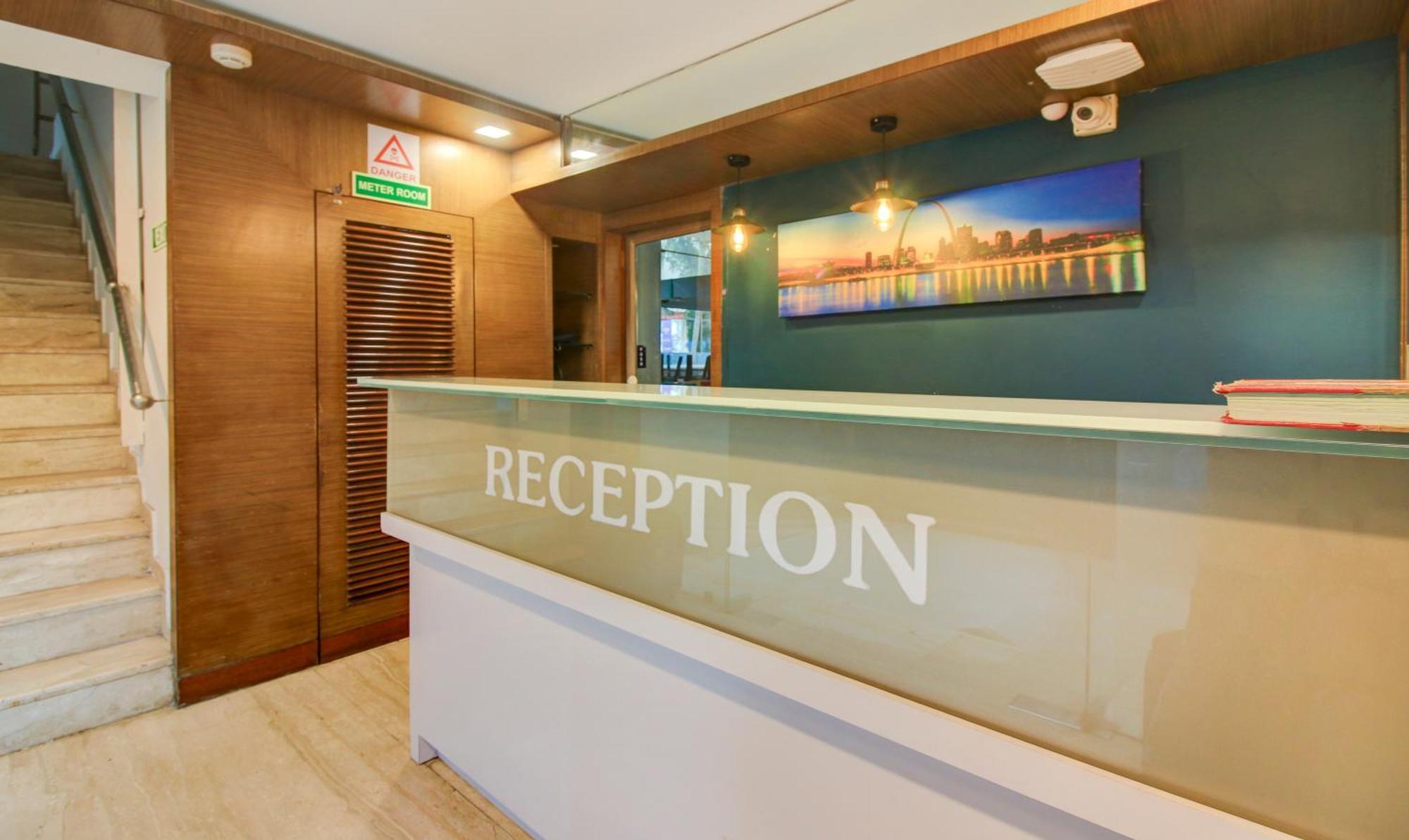 Hotel Aura - Near Malad Link Road Gorai Exterior photo